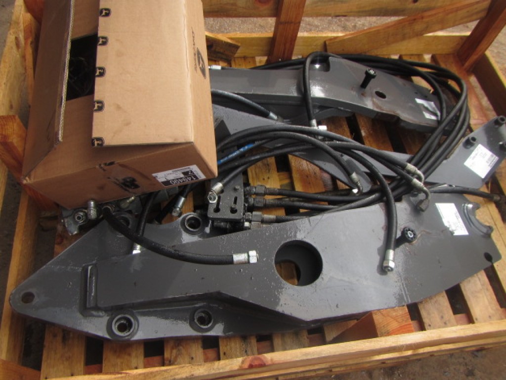 Quicke brackets and valve to fit Fendt 700 SCR series tractors