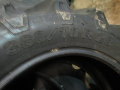 4x new 360/70/28 (same rolling radius as 12.4/28) Pirelli tyres