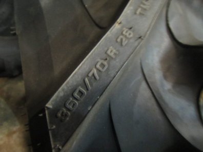 4x new 360/70/28 (same rolling radius as 12.4/28) Pirelli tyres