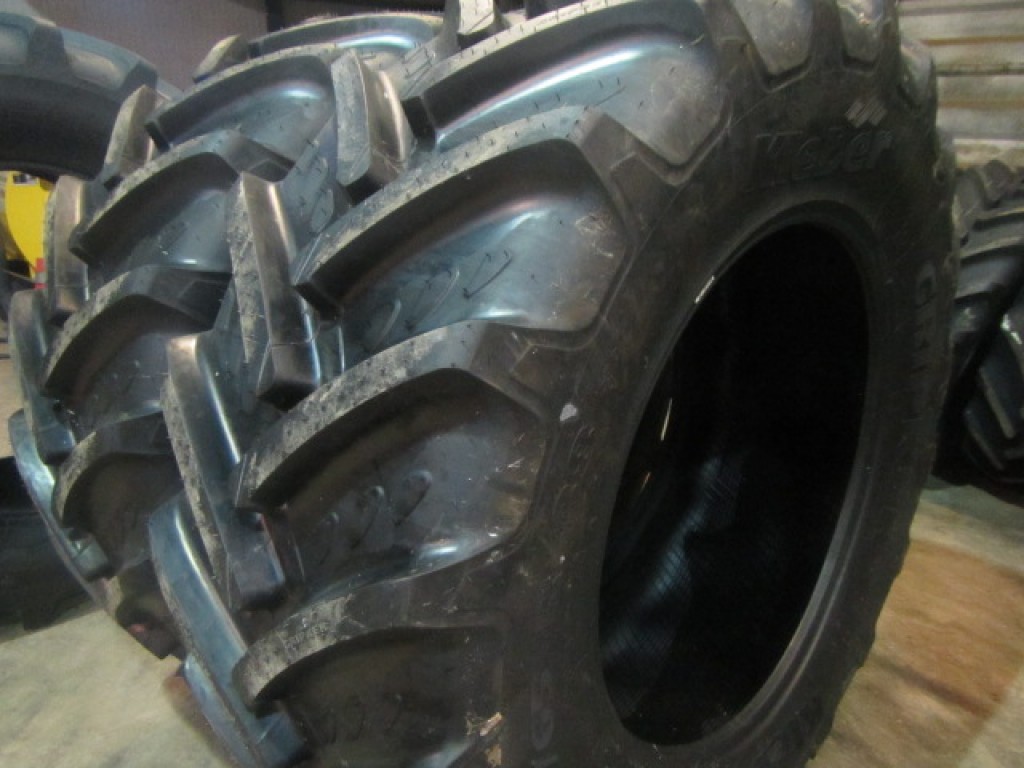 2x 650/65/38 new Kleber tyres