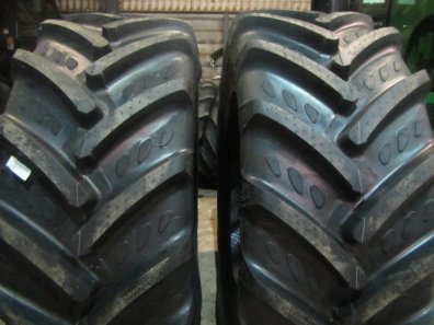 2x 650/65/38 new Kleber tyres