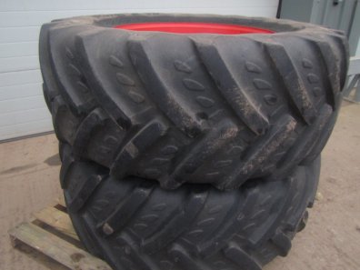 2x 650/65/42 + 2x 540/65/30 Kleber tyres, fitted to Fendt 820/720 wheels