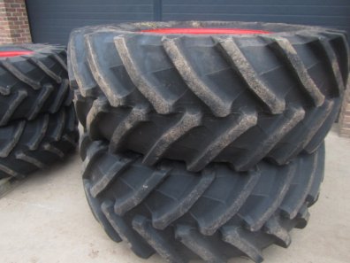 2x 650/65/38 + 2x 540/65/26 Trelleborg tyres, fitted to Fendt 415 wheels