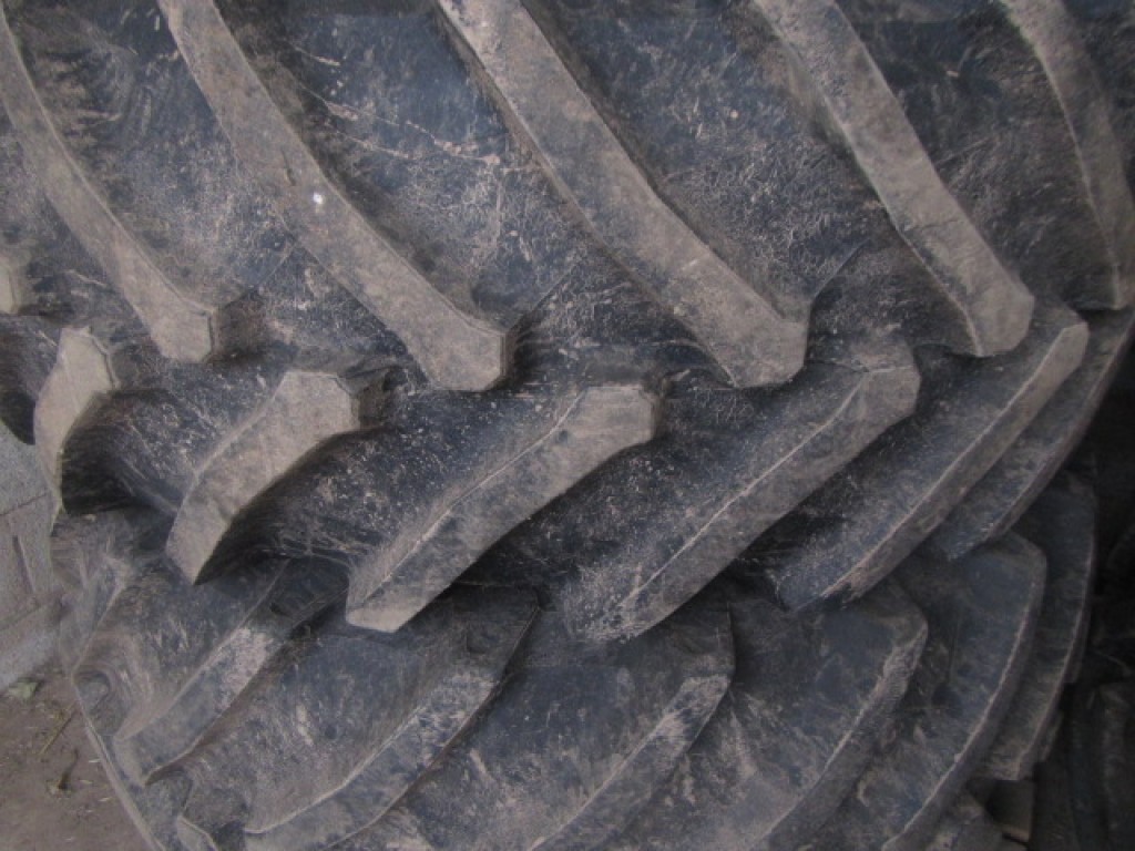 2x 650/65/38 + 2x 540/65/28 Trelleborg tyres, fitted to Fendt 718/720/724 wheels