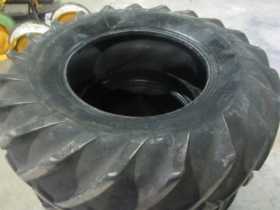 4x 18.4/30 Barum tyres 25%