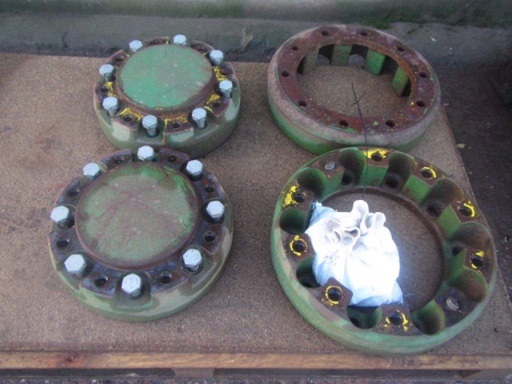 2x front + 2x rear wheel spacer for John Deere 7530