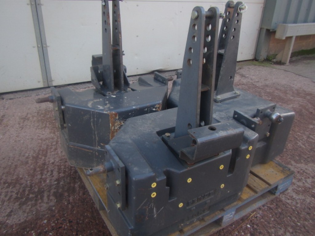Fendt 870 kg front weight