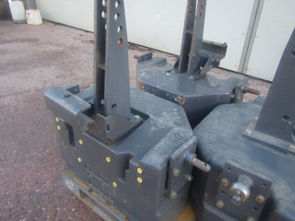 Fendt 870 kg front weight