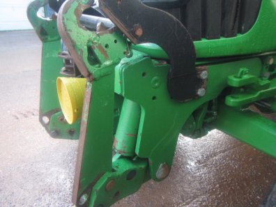 Zuidberg 3.5 ton front linkage and PTO, to fit JD 6230/6330/6530, taken off a 2009 John Deere 6430