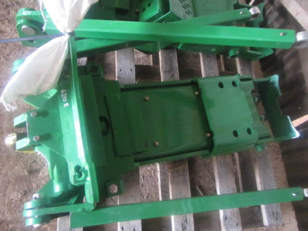 John Deere pickup hitch to fit 6170R, 6190R and 6210R