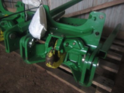 John Deere pickup hitch to fit 6170R, 6190R and 6210R