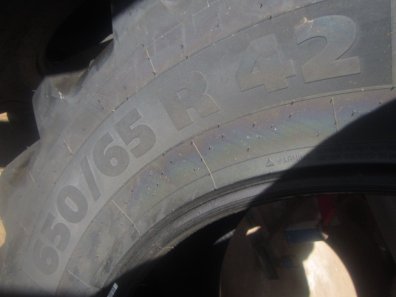2x new 650/65/42 + 2x new 540/65/30 Michelin tyres