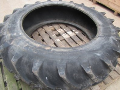 1x 16.9/38 Stomil tyre 35%
