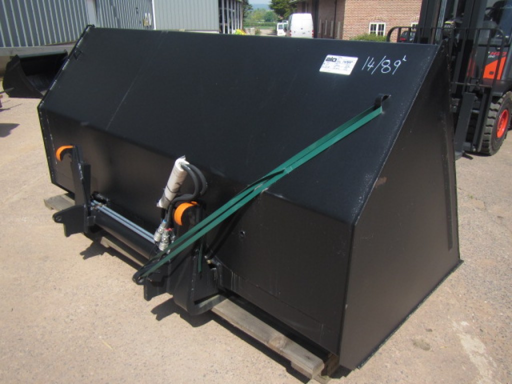 Quicke 230 High Tip bucket, new, Euro brackets