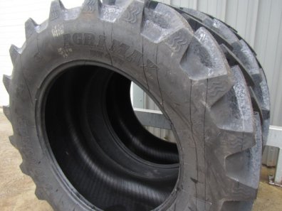 2x new 650/65/42 BKT tyres