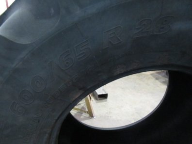 2x 600/65/28 Michelin Mach X Bib tyres