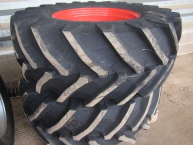 2 x 650/65/38 + 2 x 540/65/28 Trelleborg tyres, to fit Fendt 516, as new