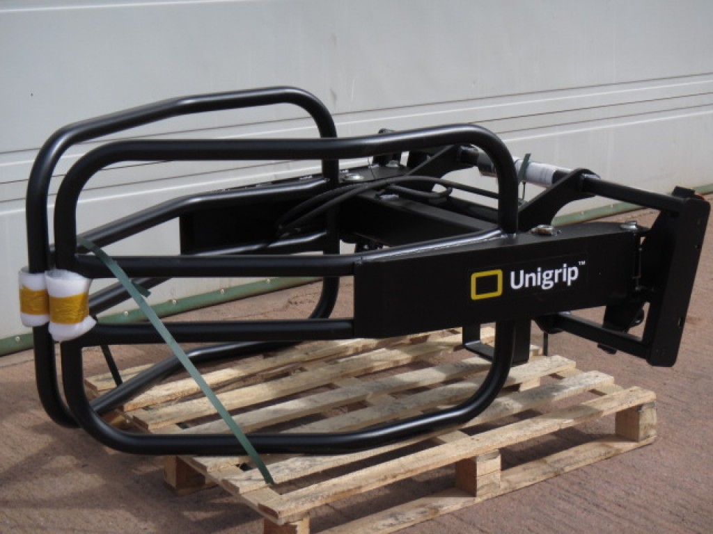New Quicke Unigrip bale handler, Euro brackets and hoses