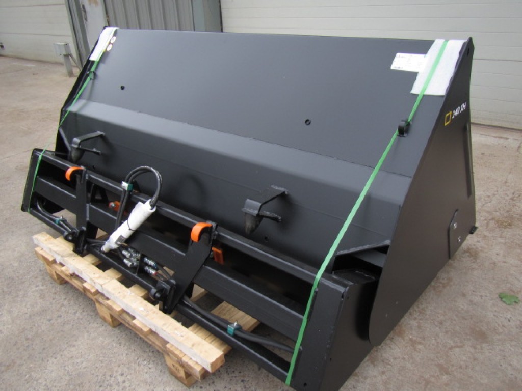 new Quicke 240 XH toe tip bucket, Euro brackets