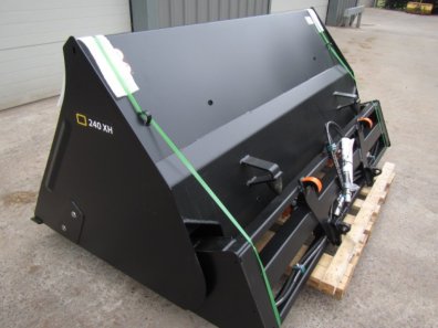 new Quicke 240 XH toe tip bucket, Euro brackets