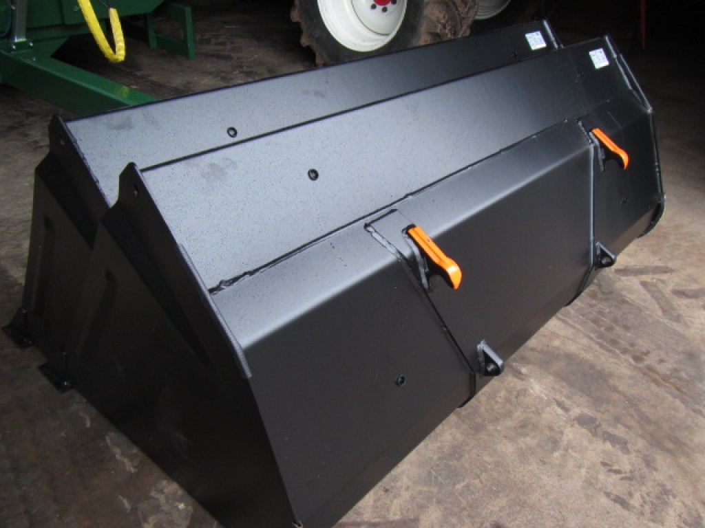 New Quicke HV220 bucket, Euro brackets
