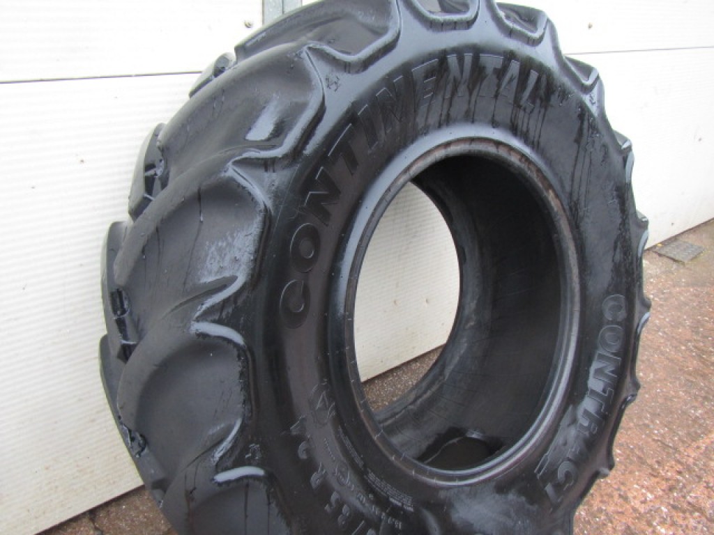 1x Continental 16.9/24 35% tyre