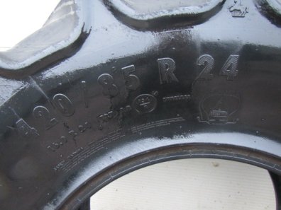 1x Continental 16.9/24 35% tyre