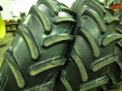 2x 20.8/38 Firestone 60% tyres