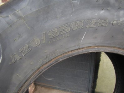 1x 16.9x28 Firestone tyre 40%