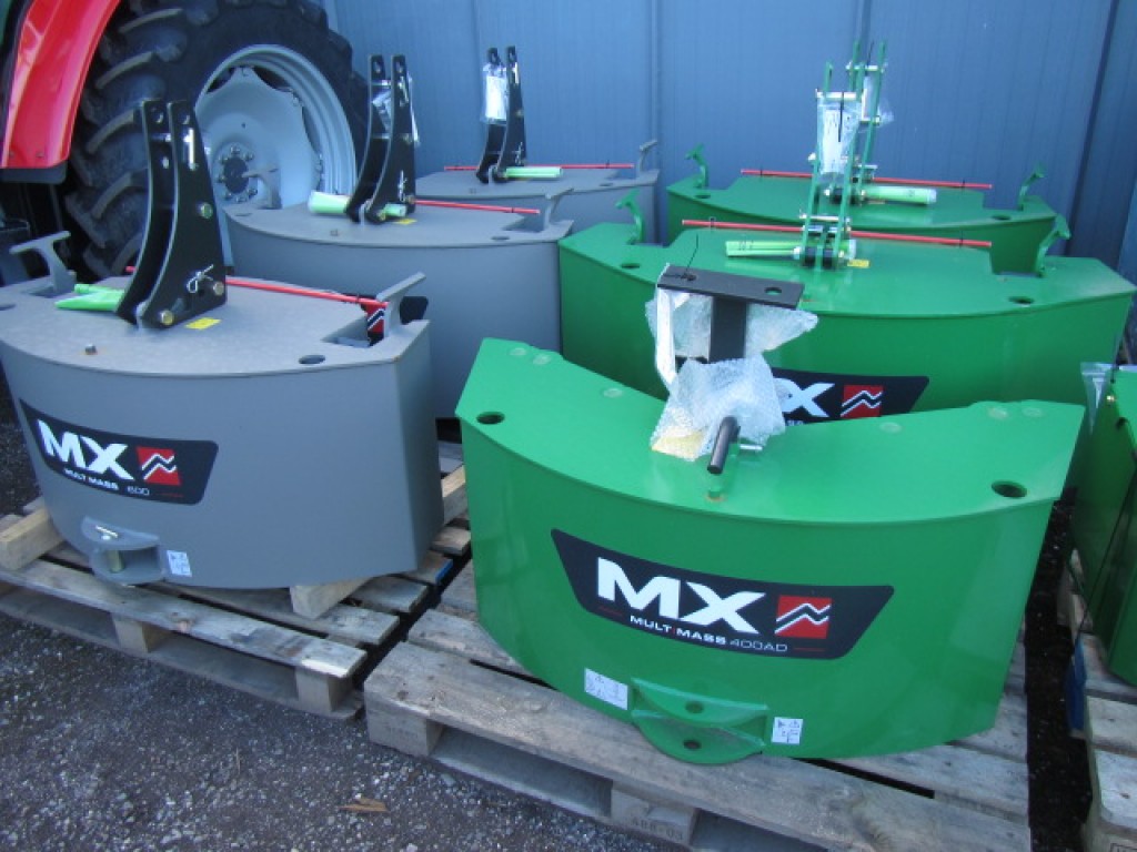 New MX front weights, 600kg, 900kg and 1,200kg, available in green or grey