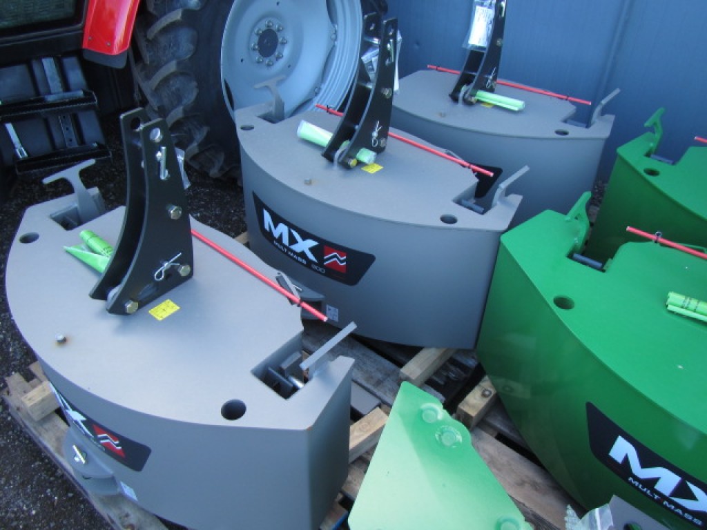 New MX front weights, 600kg, 900kg and 1,200kg, available in green or grey