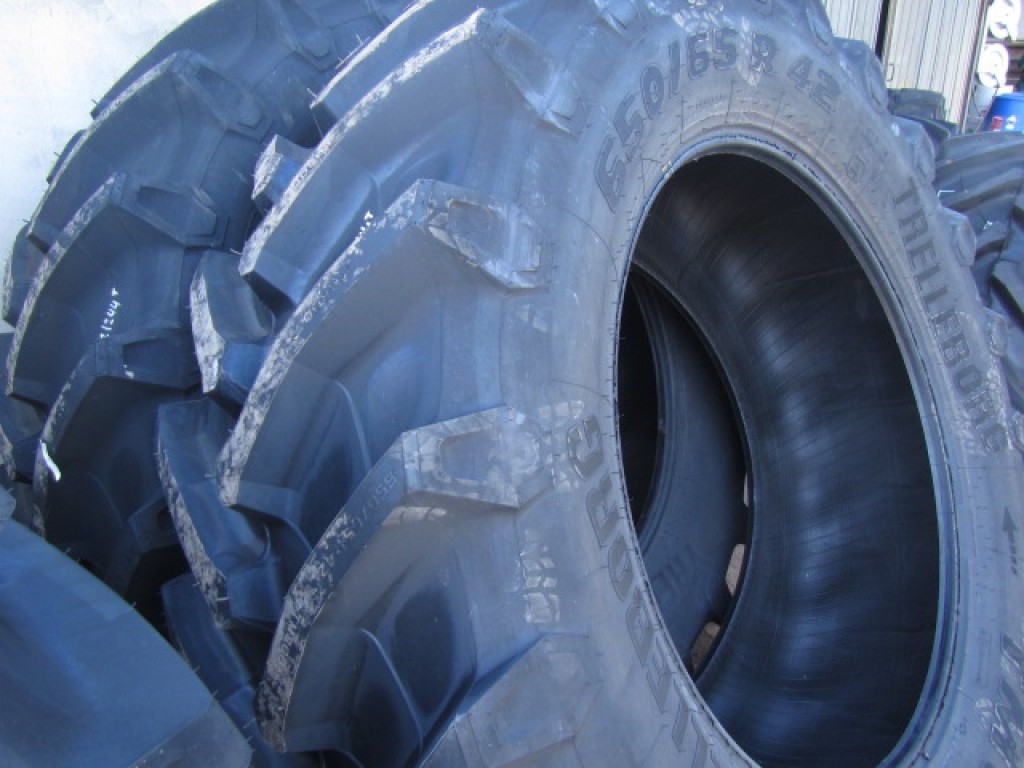 2x 650/65/42 + 2x 540/65/30 new Trelleborg tyres
