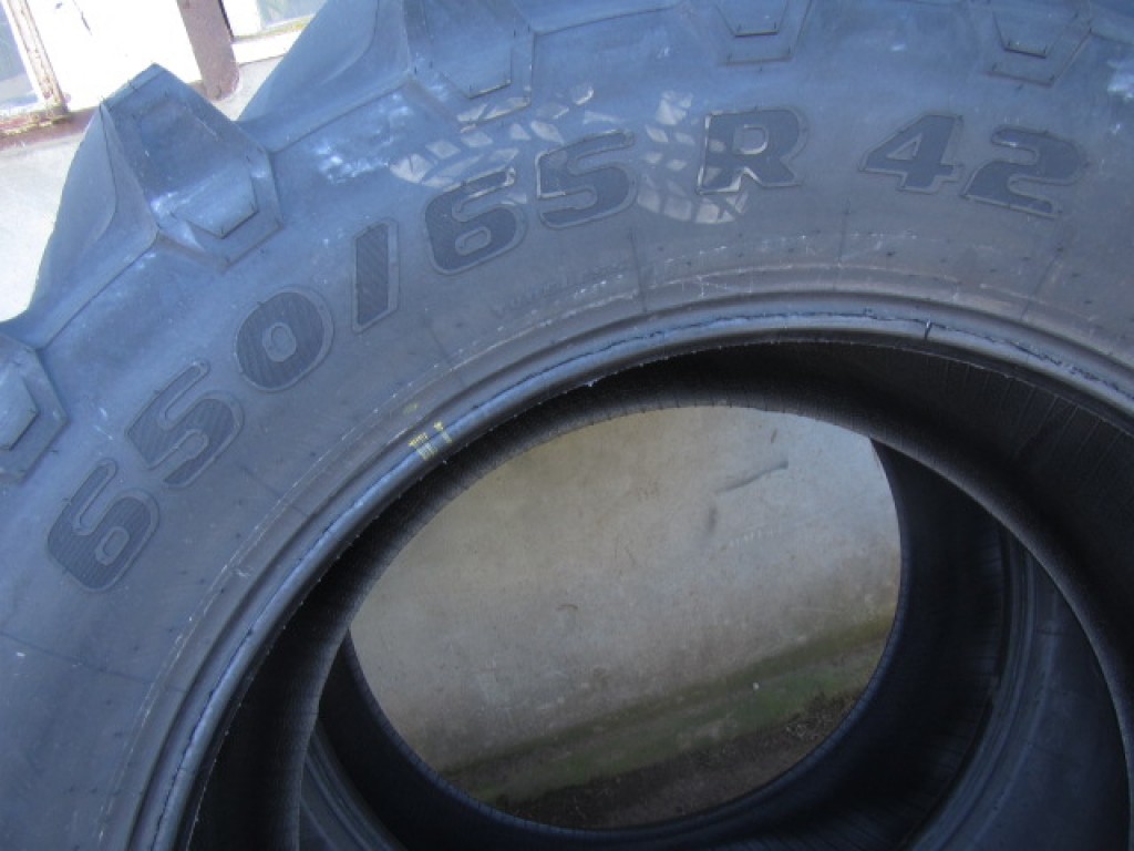 2x 650/65/42 + 2x 540/65/30 new Trelleborg tyres