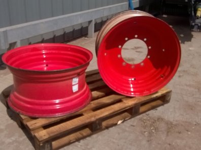 2x 16/30 Fendt rims to fit 7 and 8 series tractors