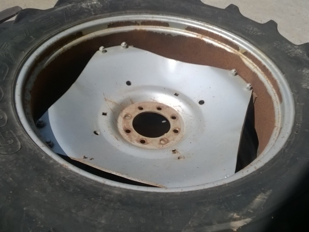 2x Massey Ferguson rims fitted to Goodyear super traction radial tyres 13.6/36, 50% tread