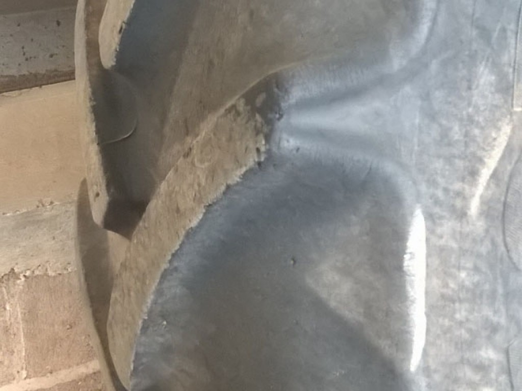 1 x Continental 18.4/38 tyre