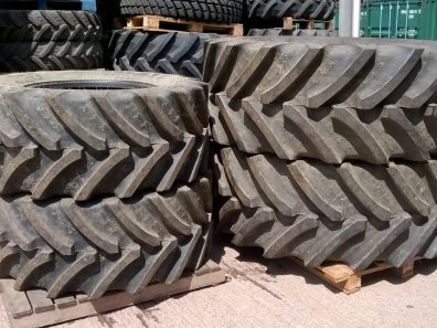 2x 540/65/28 + 2x 650/65/38 BKT tractor tyres
