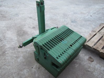 18x John Deere 50kg front weights, fitted to three point linkage frame