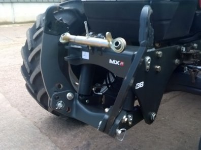 MX front linkage, to fit Case MX series tractors, 3 tone lift, linkage in as new condition