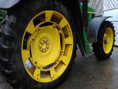 John Deere 6000-6600 row crop wheels and tyres, 13.6/48 + 12.4/32