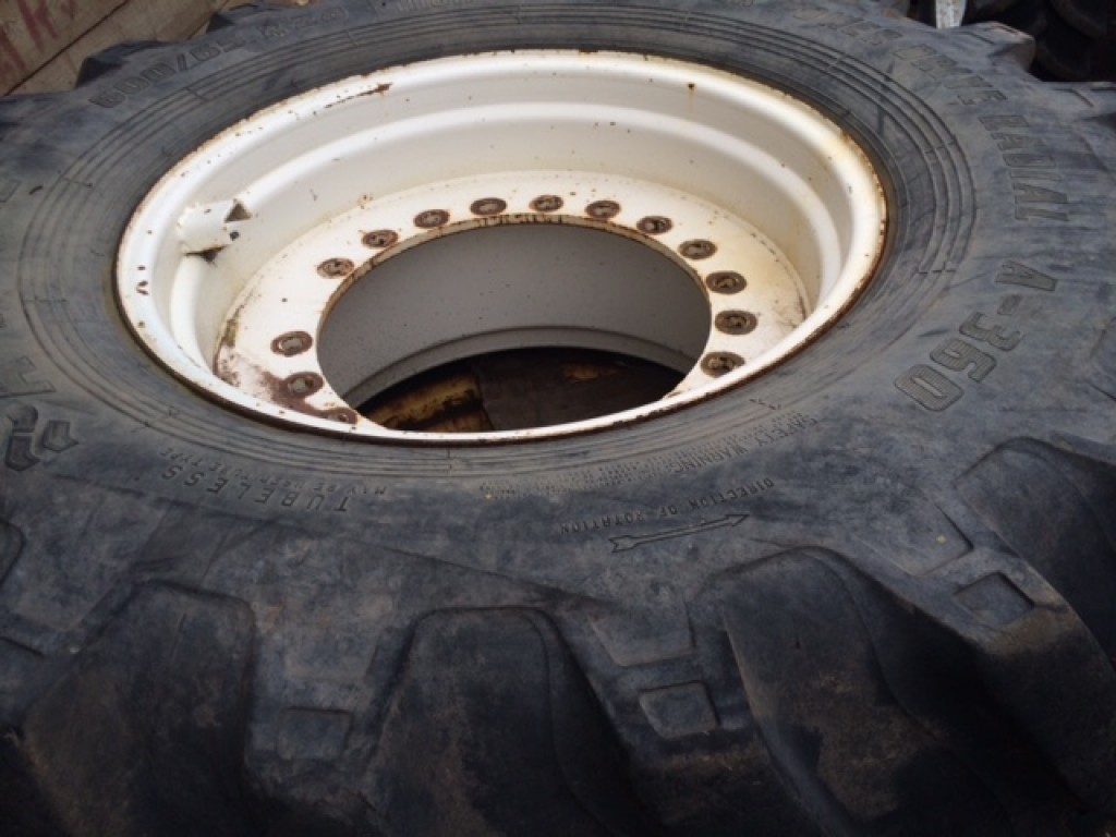 Redrock 500 wheel and tyre, 600/65/28 tyre