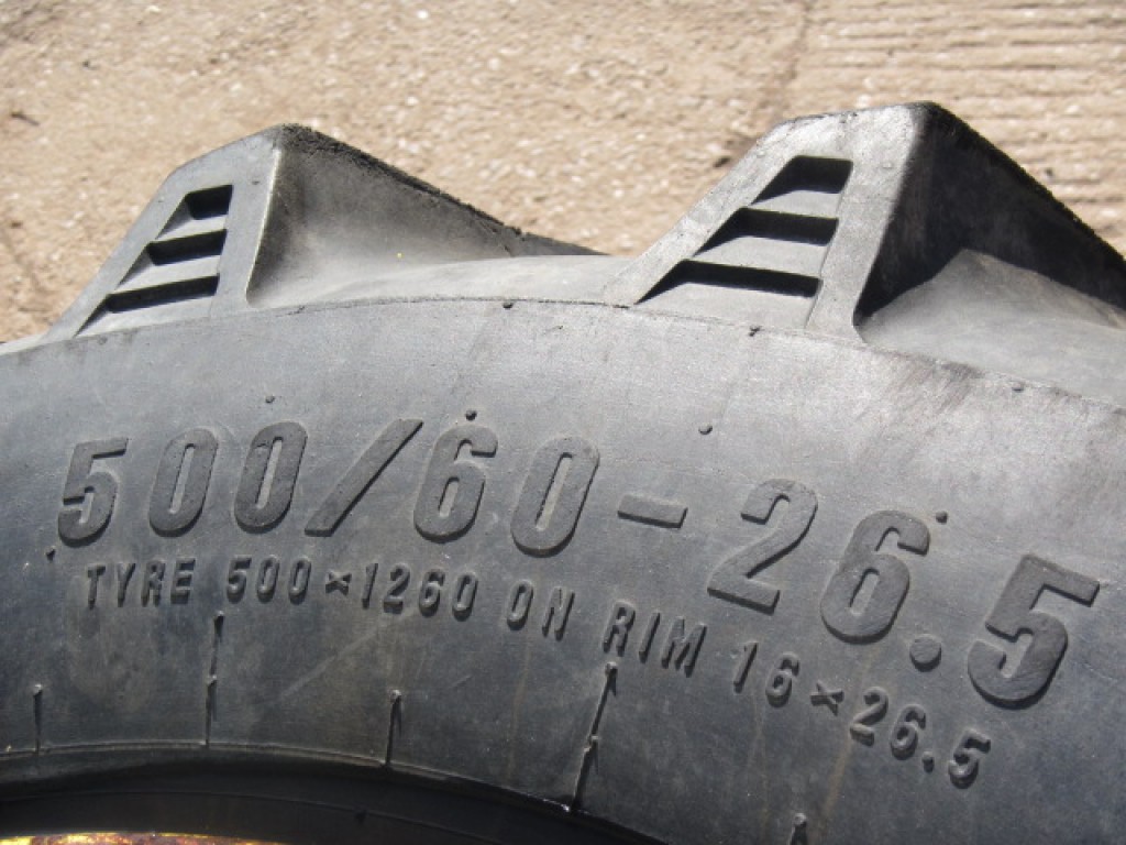 2x 650/60/38 + 2x 500/60/26.5 Trelleborg tyres, fitted to John Deere wheels