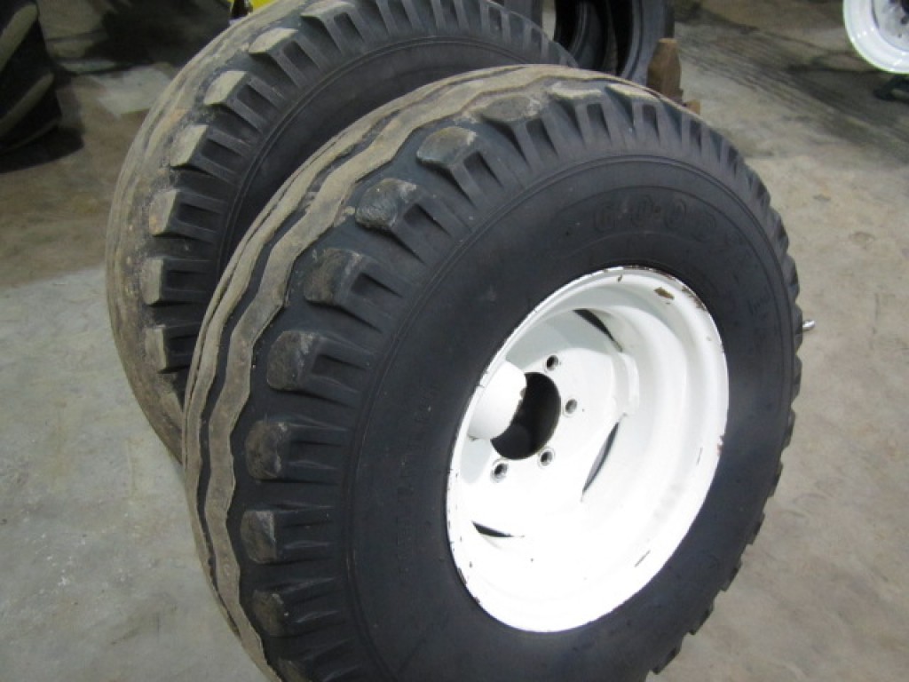 2x front tractor wheels for 2WD tractor
