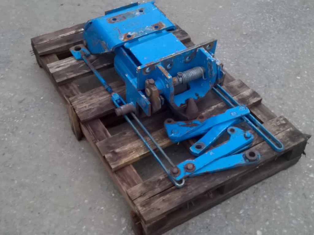 Ford pick up hitch, to fit 7810 tractor