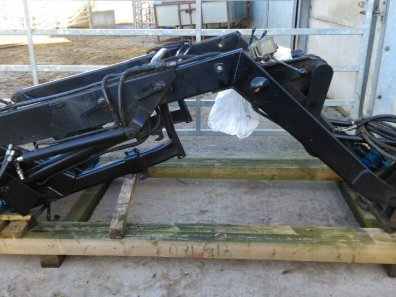 Quicke Loader with brackets and valve to fit Ford 6610 tractor