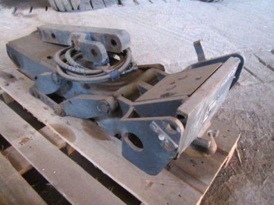 Bill Bennett pickup hitch to fit Fendt 930 with MAN engine
