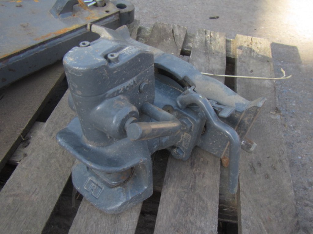 Fendt Euro ladder hitch and drawbar