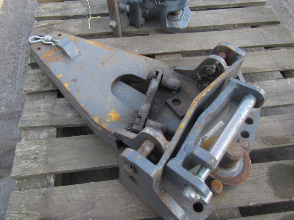 Fendt Euro ladder hitch and drawbar