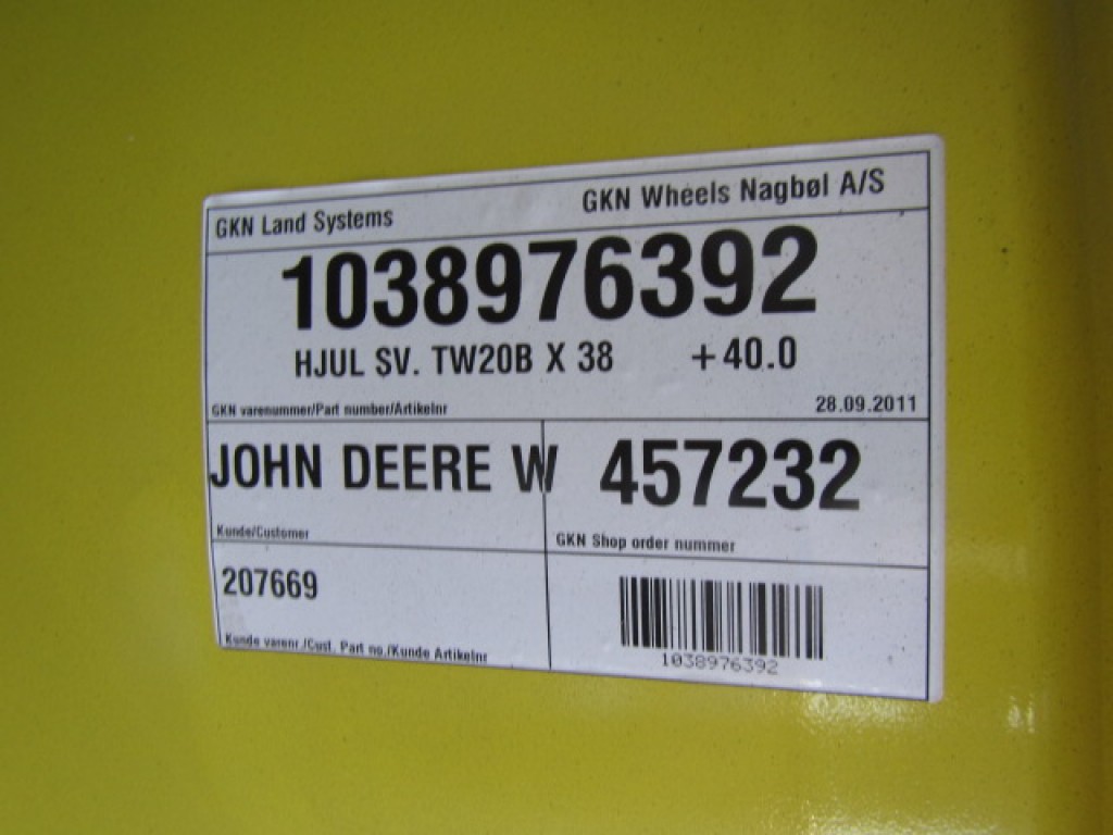 John Deere 20x38 rear + 18x28 front wheels, to fit JD 6210R