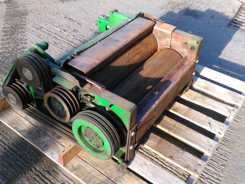 John Deere self propelled forage harvester whole crop mill, fits 7000 series harvesters